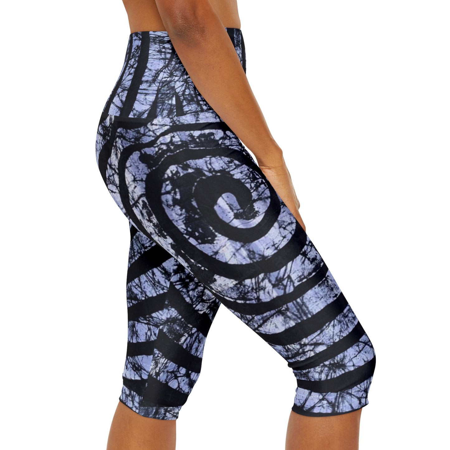 Batik Black Circle Yoga Capri Leggings